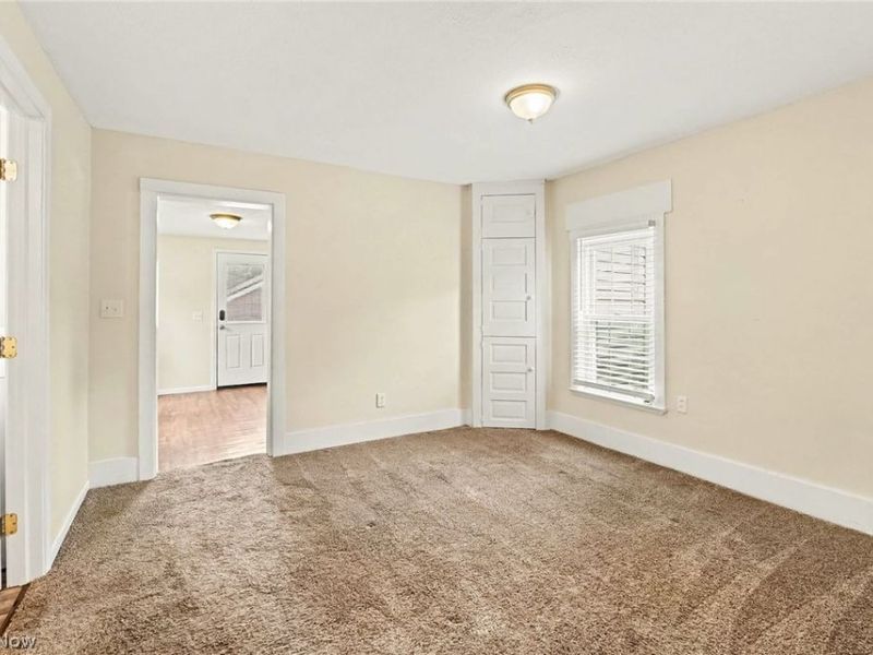 33 N Poplar Street, Jefferson, OH 44047 Photo 9