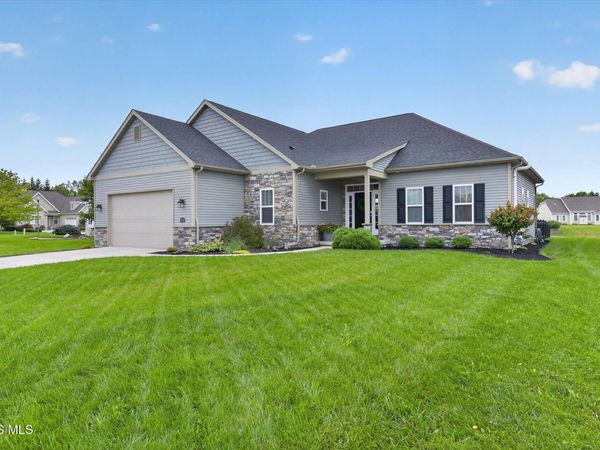 9940 Charles Glen Lane, Whitehouse, OH 43571