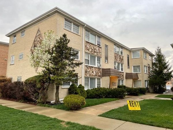 8550 W Lawrence Avenue , Unit 2C, Norridge, IL 60706