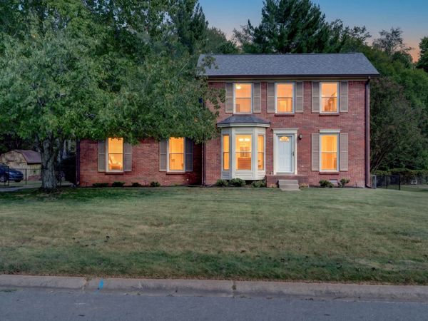 1307 Barbara Dr , Clarksville, TN 37043
