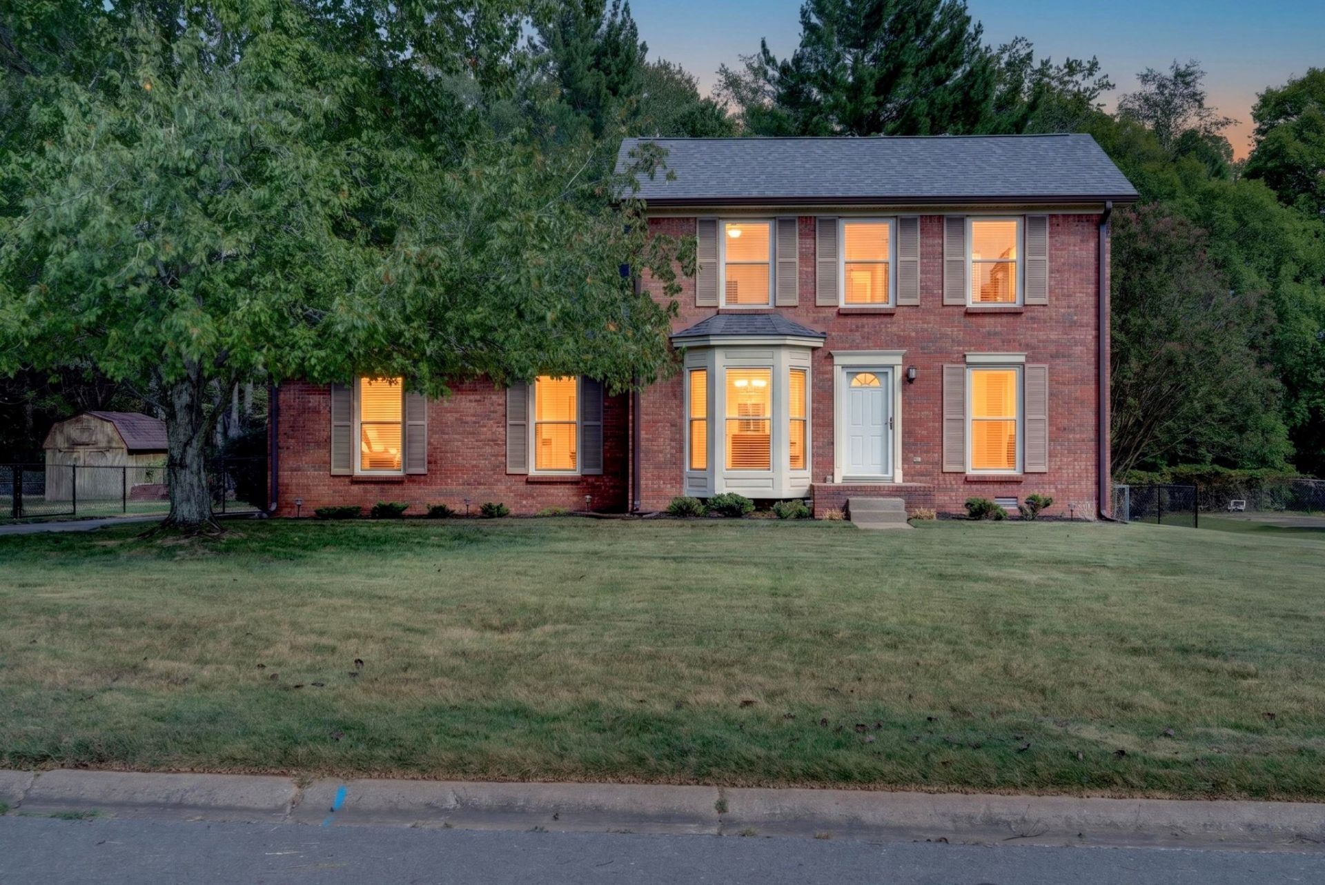 1307 Barbara Dr, Clarksville, TN 37043 Main Photo