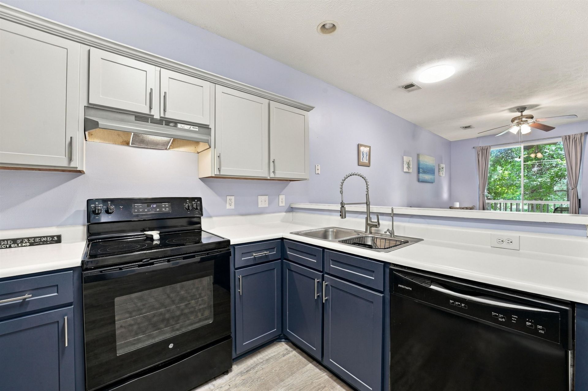 498 River Oaks Dr.  Photo 9