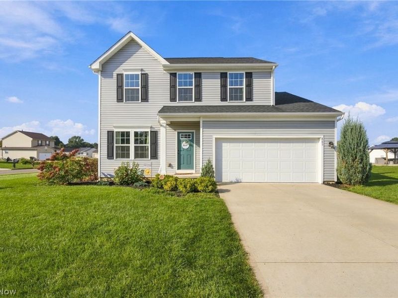 885 Thewes Circle, Louisville, OH 44641 Photo 2