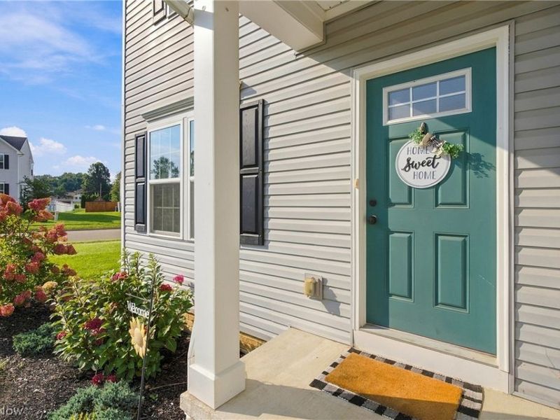 885 Thewes Circle, Louisville, OH 44641 Photo 6