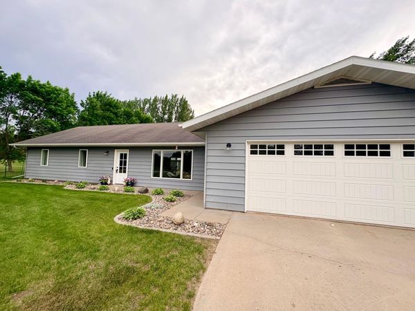 28169 Meadow Drive , Detroit Lakes, MN 56501