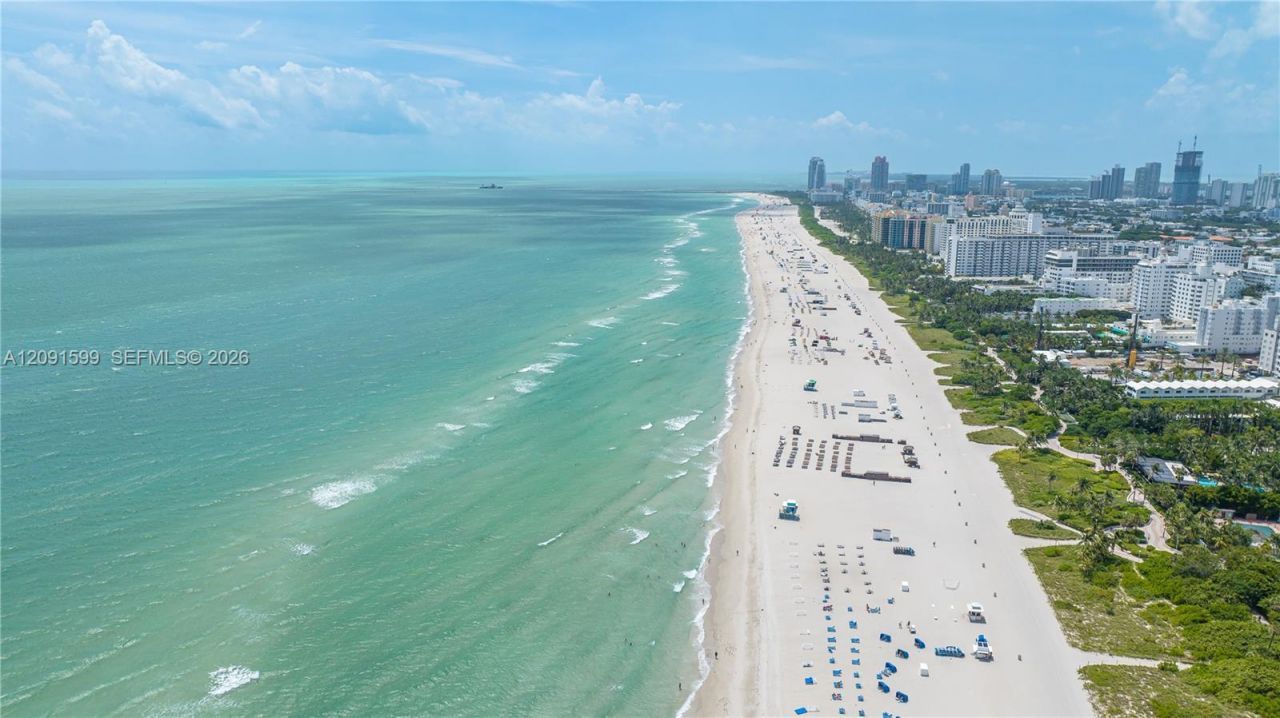 2301 Collins Ave , Unit 318, Miami Beach, FL 33139 Photo