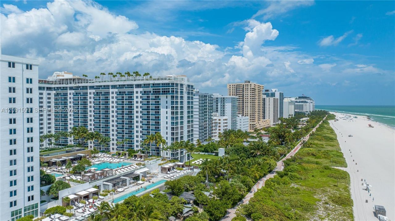 2301 Collins Ave , Unit 318, Miami Beach, FL 33139 Photo