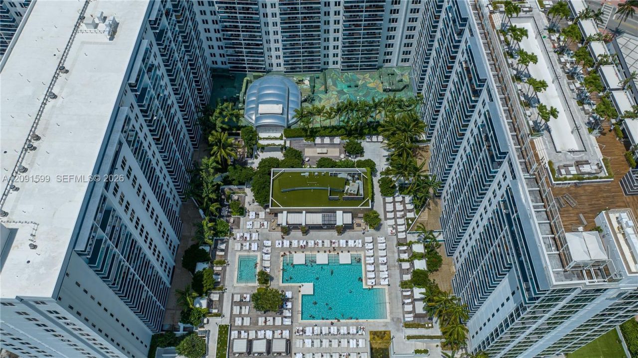 2301 Collins Ave , Unit 318, Miami Beach, FL 33139 Photo