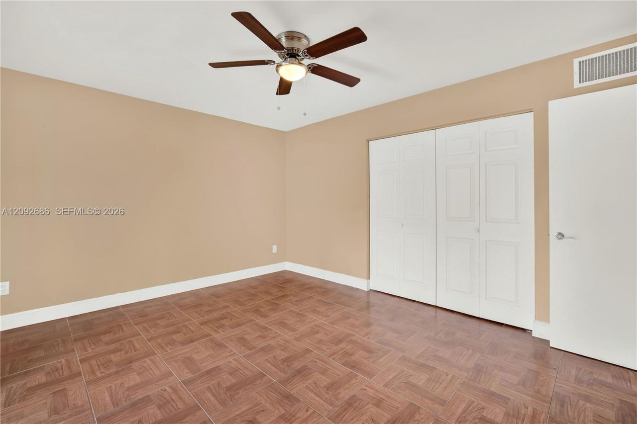 1340 Lincoln Rd , Unit 207, Miami Beach, FL 33139 Photo