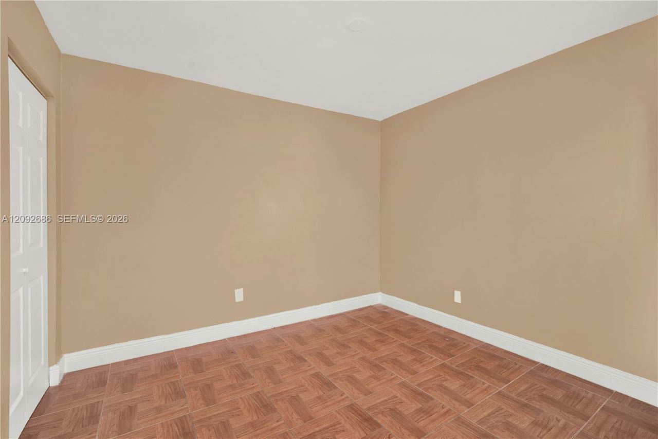 1340 Lincoln Rd , Unit 207, Miami Beach, FL 33139 Photo