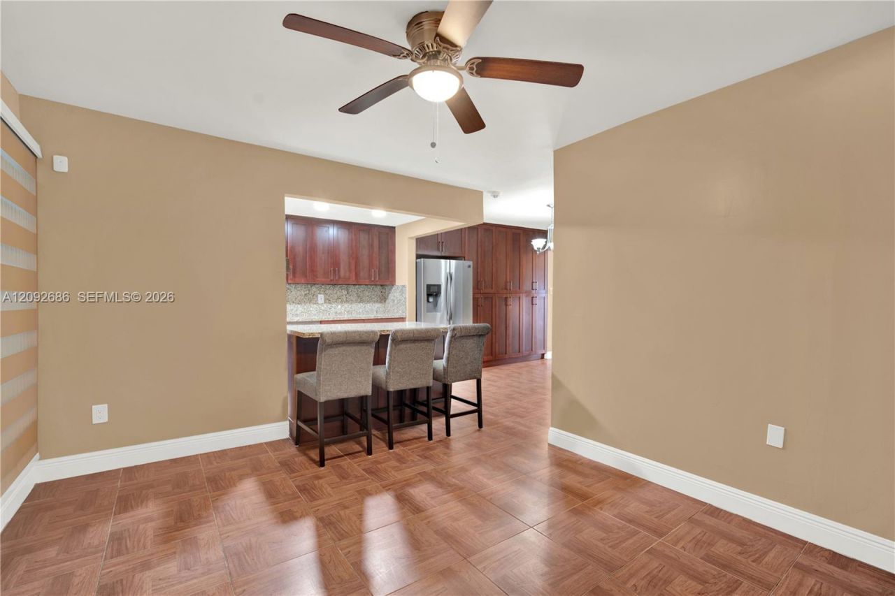 1340 Lincoln Rd , Unit 207, Miami Beach, FL 33139 Photo