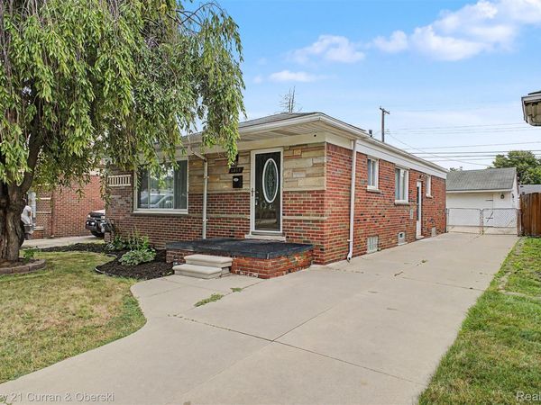 4205 Katherine Street , Dearborn Heights, Mi 48125