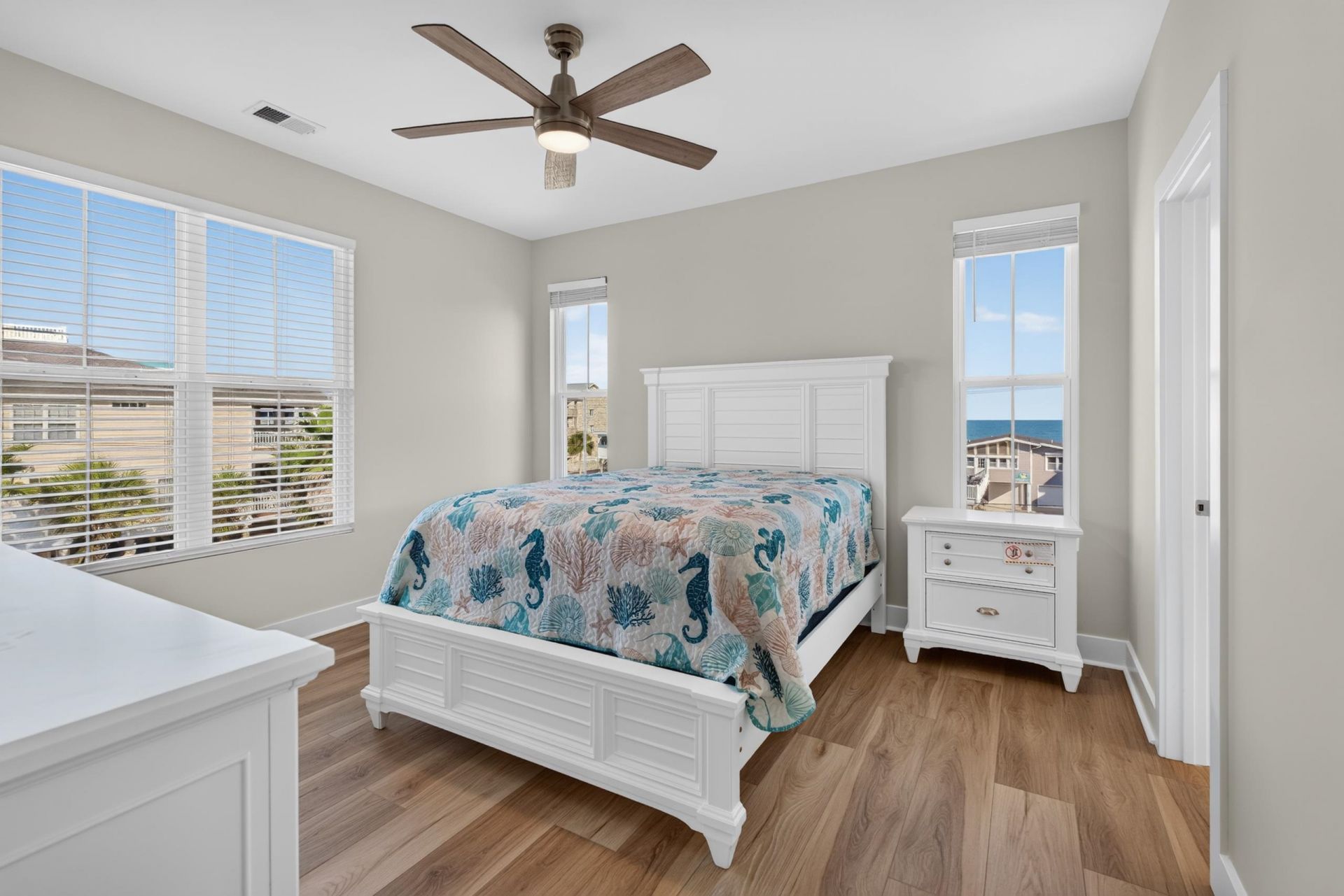 109 Cypress Ave.  Photo 32