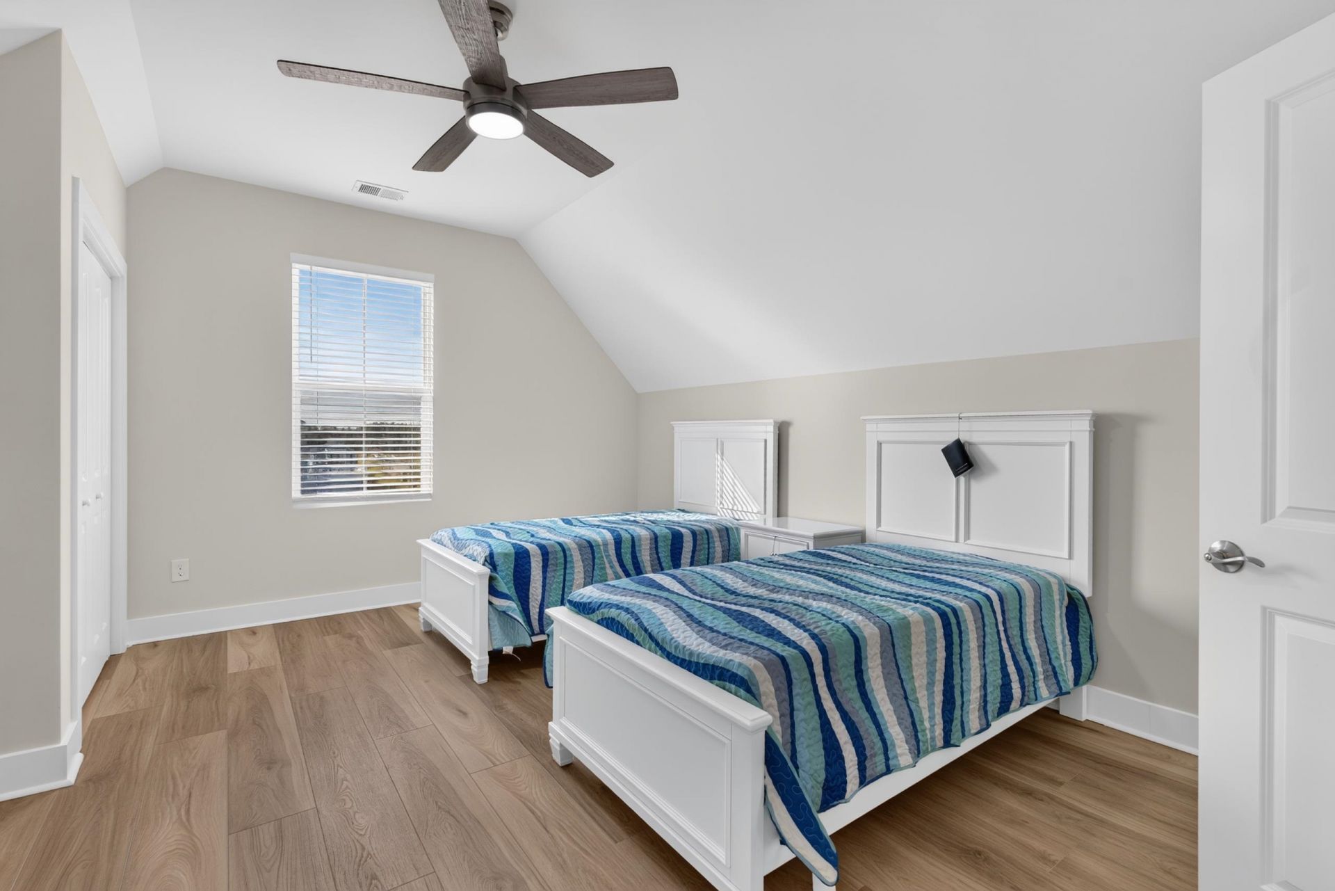 109 Cypress Ave.  Photo 50