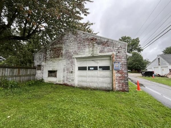 126 First Ave, Galion, OH 44833