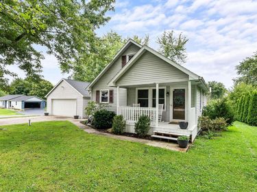 15205 Auburn Road, Fort Wayne, IN 46845