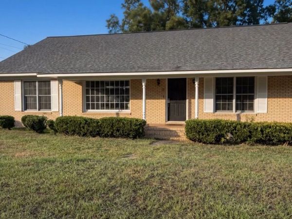 2401 W Elm Street, Wrightsville, GA 31096