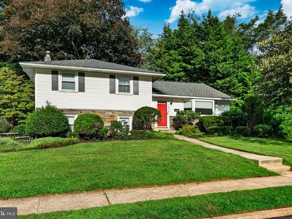 1155 S LEHIGH CIRCLE, SWARTHMORE, PA 19081