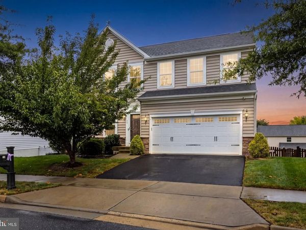 36 BLACK FOREST LANE, LOVETTSVILLE, VA 20180
