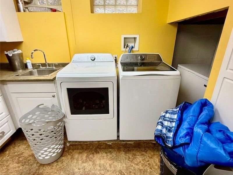 16299 Pike Boulevard, Brook Park, OH 44142 Photo 32