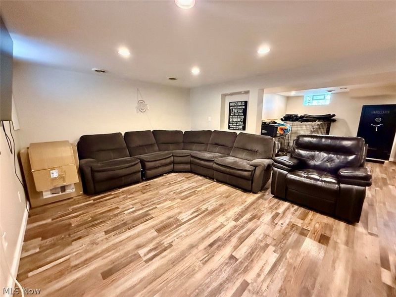 16299 Pike Boulevard, Brook Park, OH 44142 Photo 34