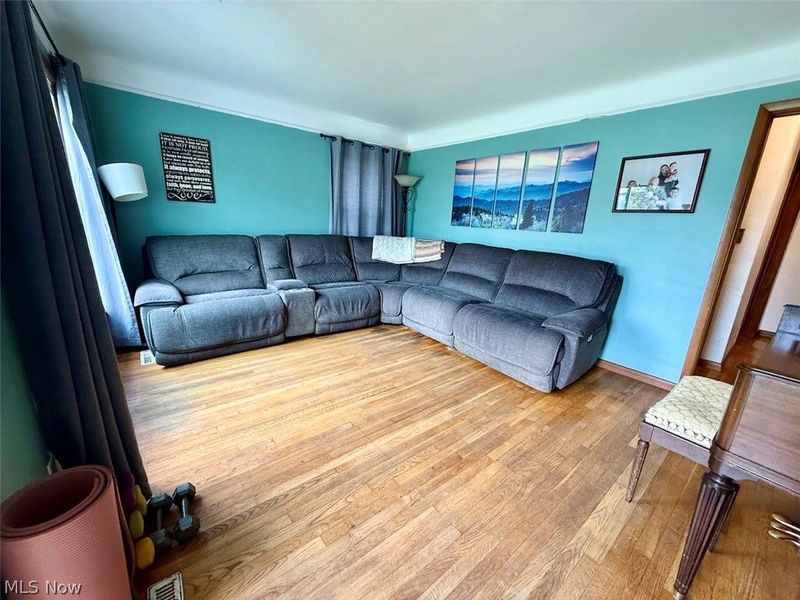 16299 Pike Boulevard, Brook Park, OH 44142 Photo 8
