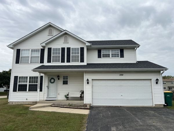 1101 N 129th INFANTRY Drive , Joliet, IL 60435