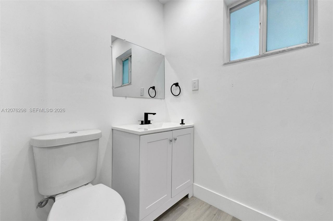 Please Call For Address, Miami, FL 33134 Photo