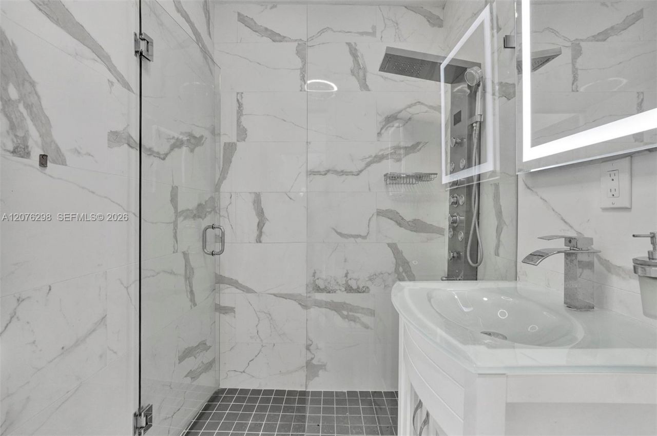Please Call For Address, Miami, FL 33134 Photo
