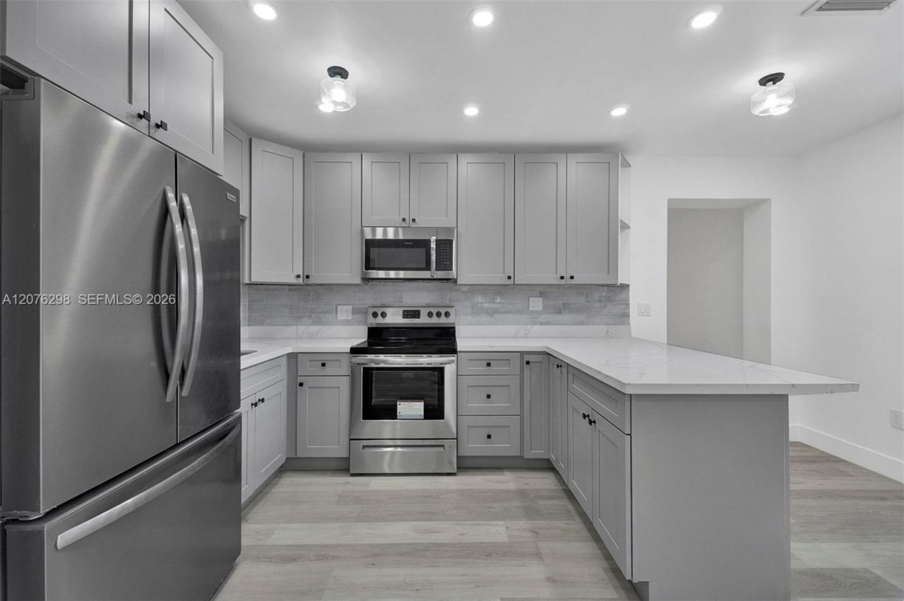 Please Call For Address, Miami, FL 33134 Photo