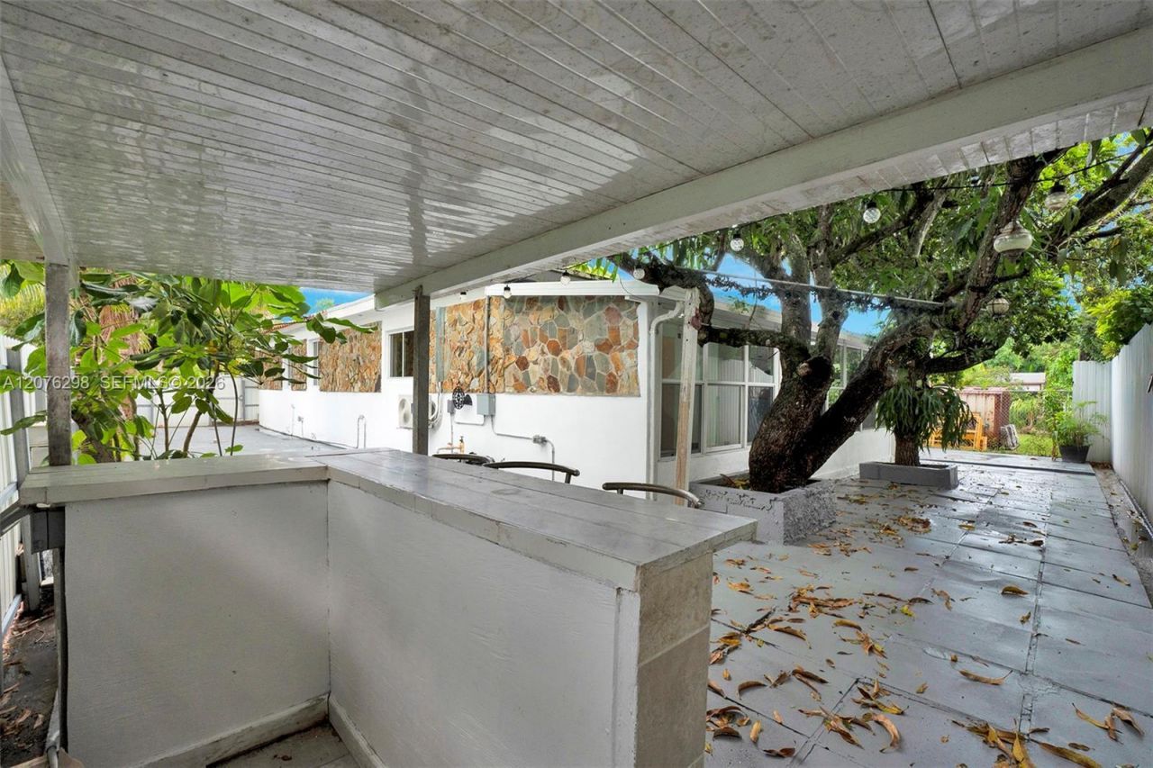 Please Call For Address, Miami, FL 33134 Photo