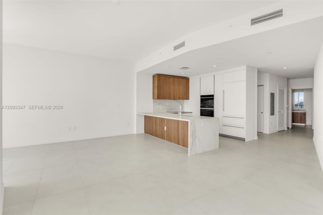 1400 Biscayne Blvd , Unit 706, Miami, FL 33132 Photo