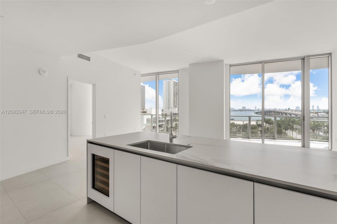 1400 Biscayne Blvd , Unit 706, Miami, FL 33132 Photo