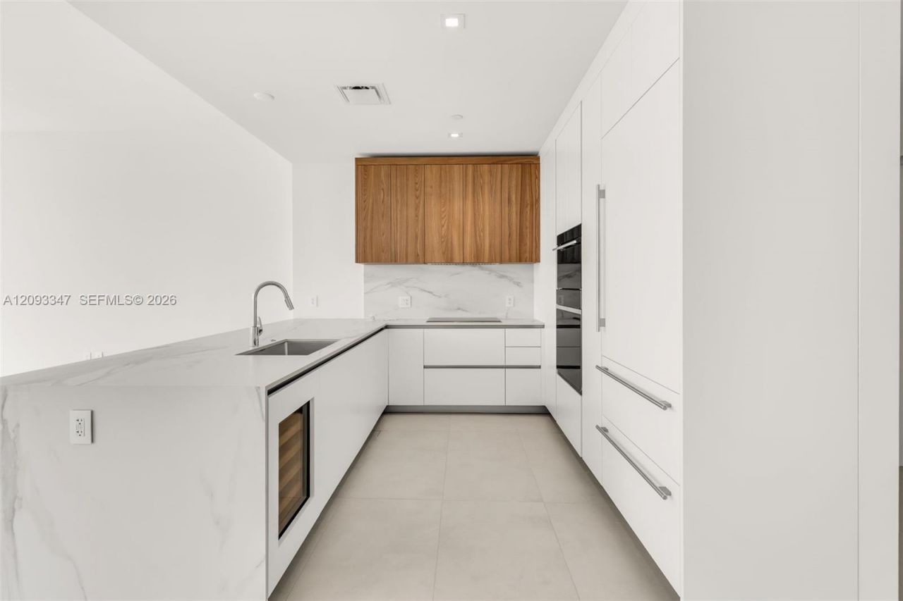 1400 Biscayne Blvd , Unit 706, Miami, FL 33132 Photo