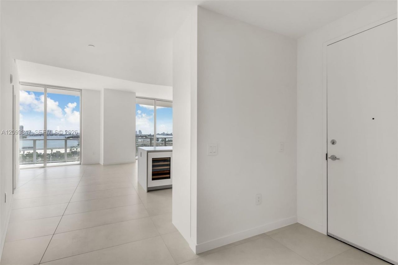 1400 Biscayne Blvd , Unit 706, Miami, FL 33132 Photo