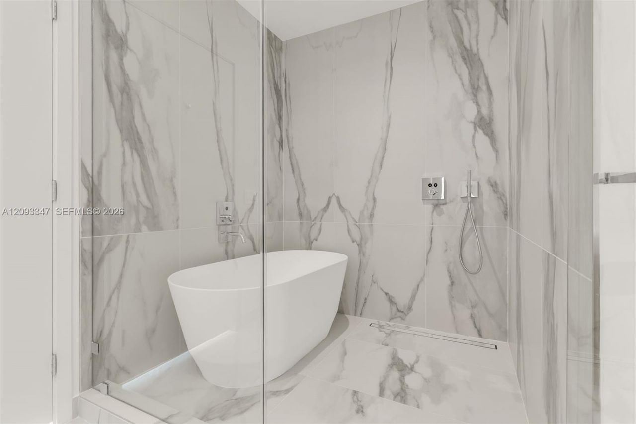 1400 Biscayne Blvd , Unit 706, Miami, FL 33132 Photo