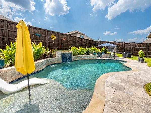 1013 Calm Crest Drive, Rockwall, TX 75087