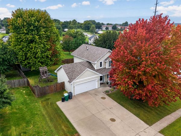 526 NE 56th Street, Pleasant Hill, IA 50327