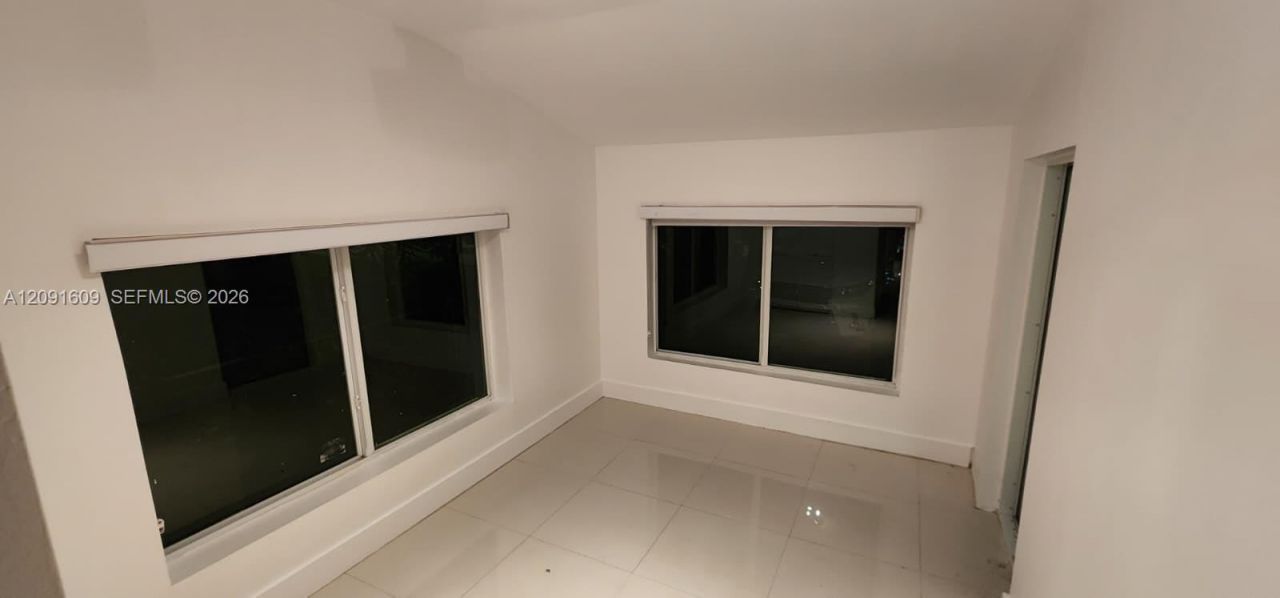 9516 Abbott Ave, Surfside, FL 33154 Photo