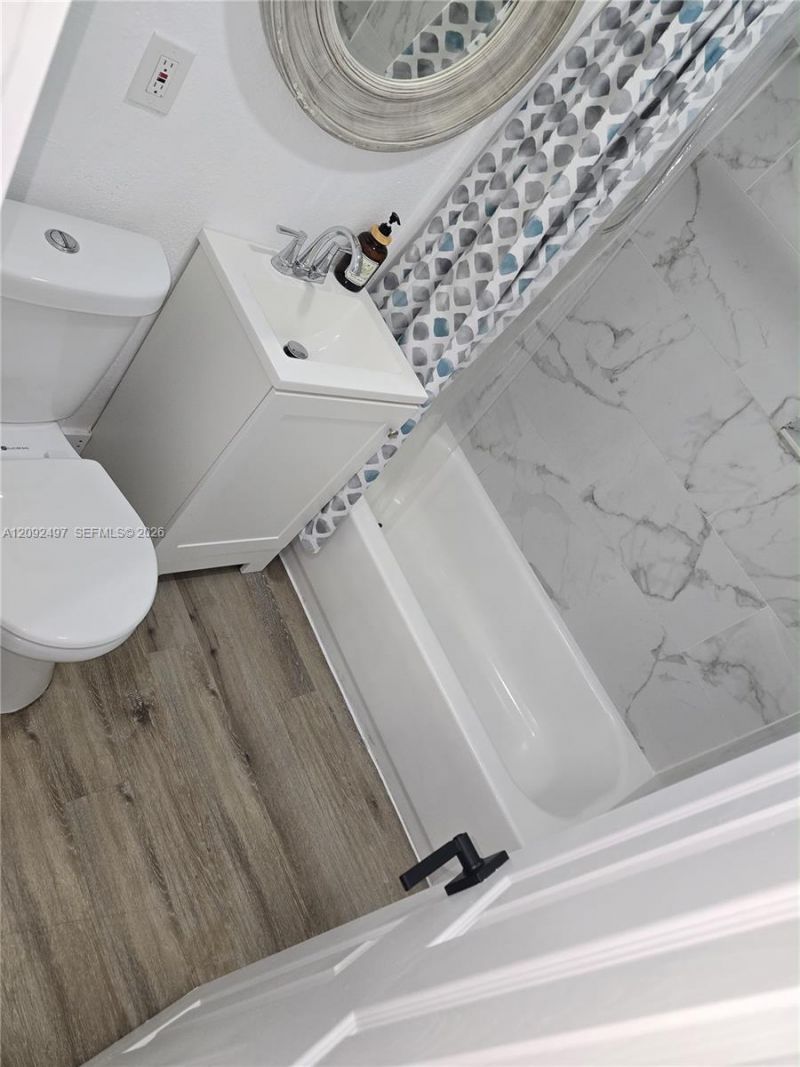 1273 NW 24th St , Unit 4, Miami, FL 33142 Photo