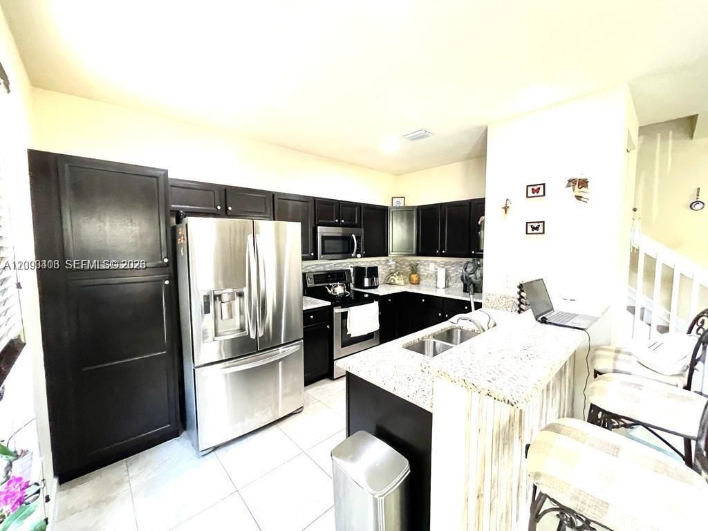 17030 SW 95th Ter, Unit 17030, Miami, FL 33196 Photo