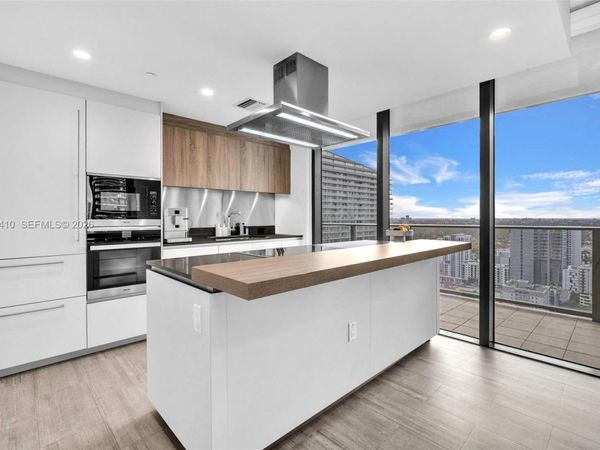 1000 Brickell Plz , Unit 3112, Miami, FL 33131
