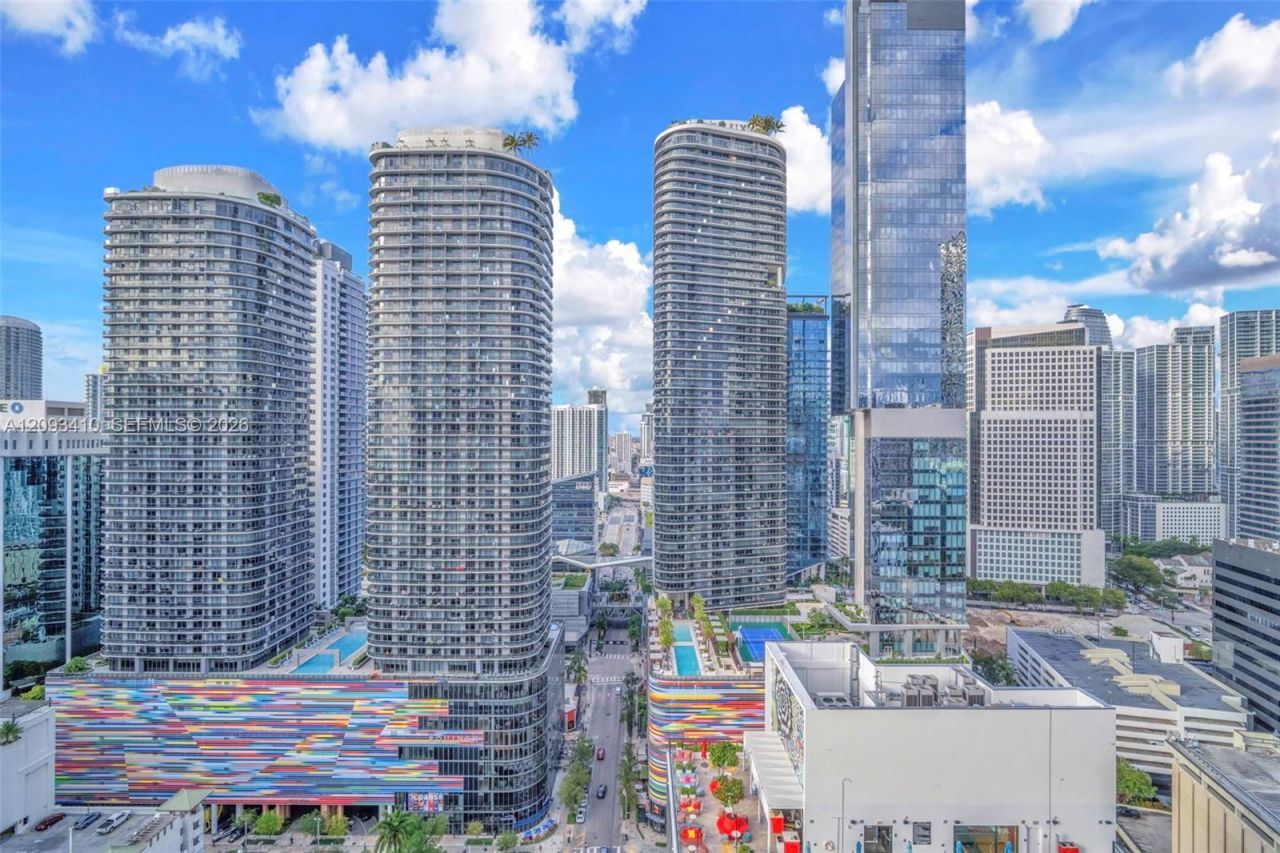1000 Brickell Plz , Unit 3112, Miami, FL 33131 Photo