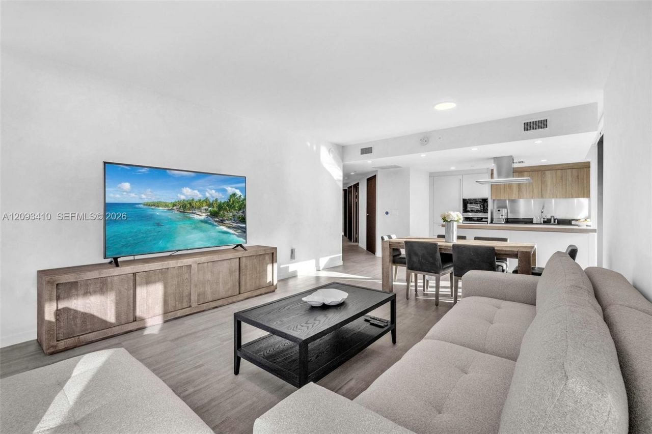 1000 Brickell Plz , Unit 3112, Miami, FL 33131 Photo