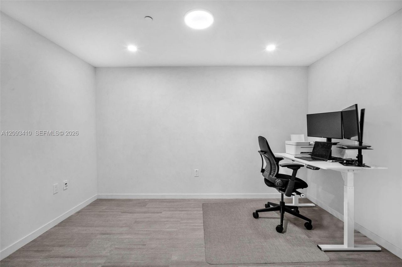 1000 Brickell Plz , Unit 3112, Miami, FL 33131 Photo