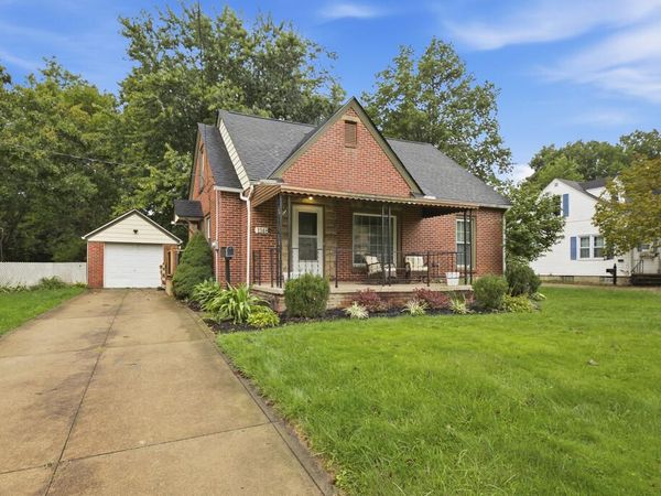 1148 Woodland Rd, Mansfield, OH 44907