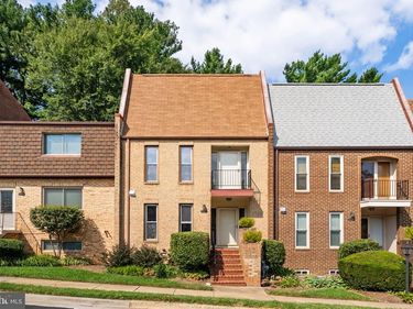 1722 CY COURT, VIENNA, VA 22182