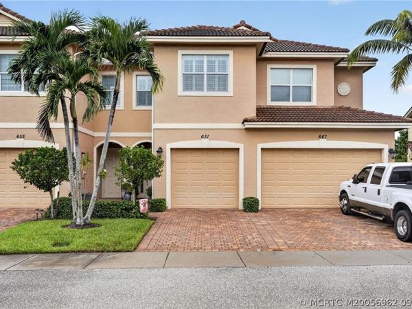 651 SW Glen Crest Way , Stuart, FL 34997