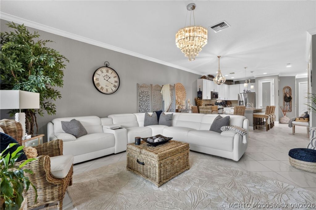 651 SW Glen Crest Way, Stuart, FL 34997 Photo