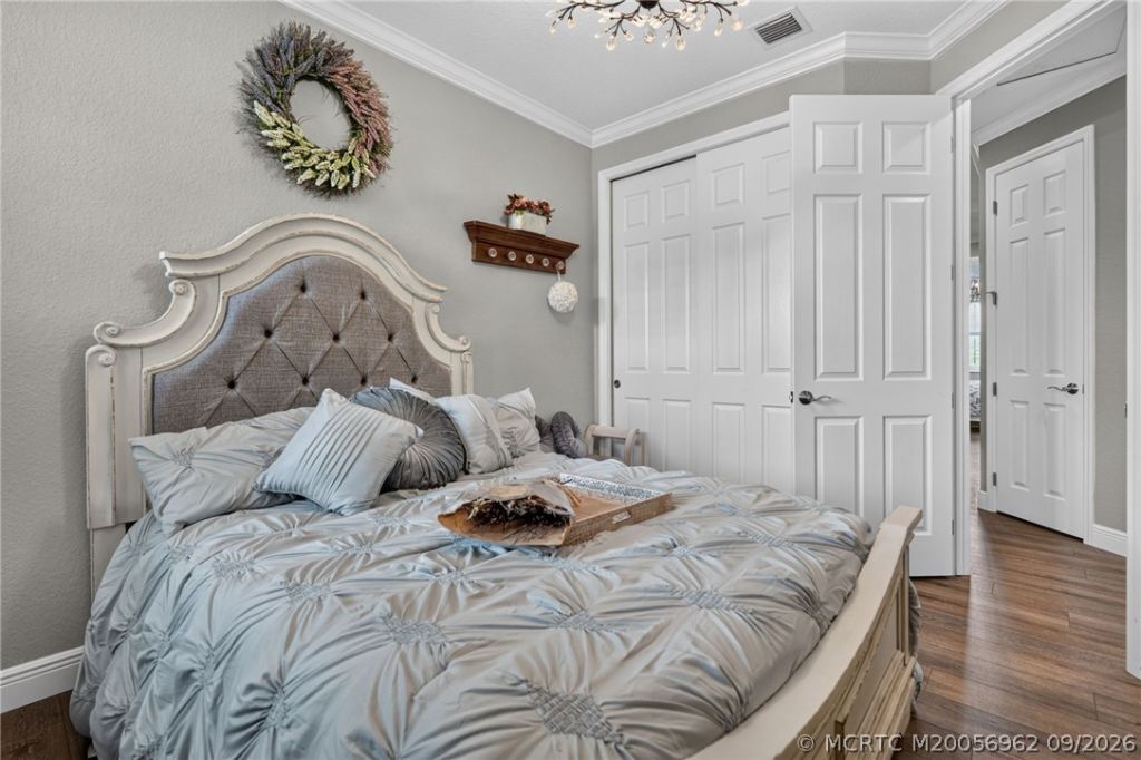 651 SW Glen Crest Way , Stuart, FL 34997 Photo